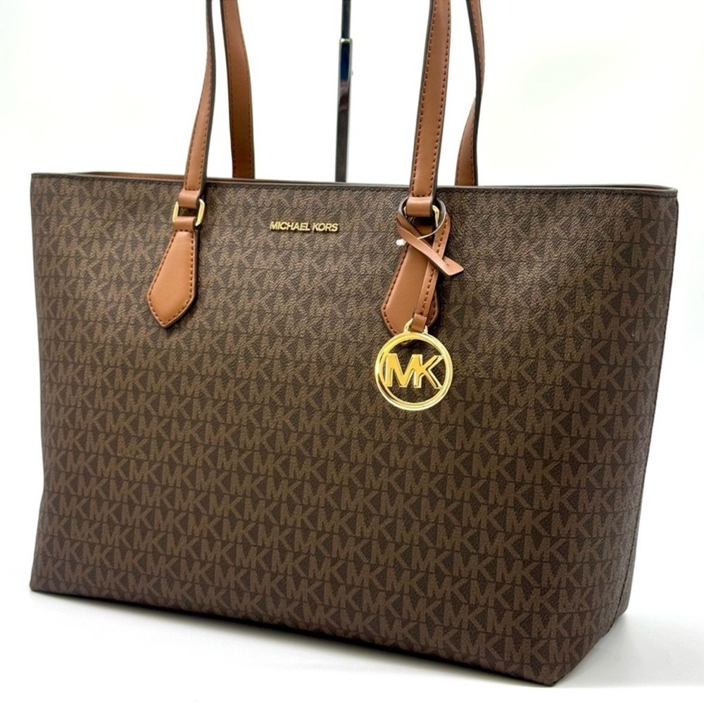 Michael Kors Sheila Large Signature Logo Tote Bag - Brown Signature - Picture 2 of 9